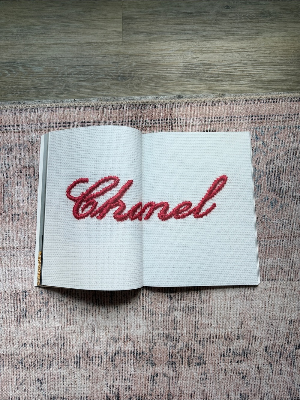 Chanel Magazine - Picture 2 of 2